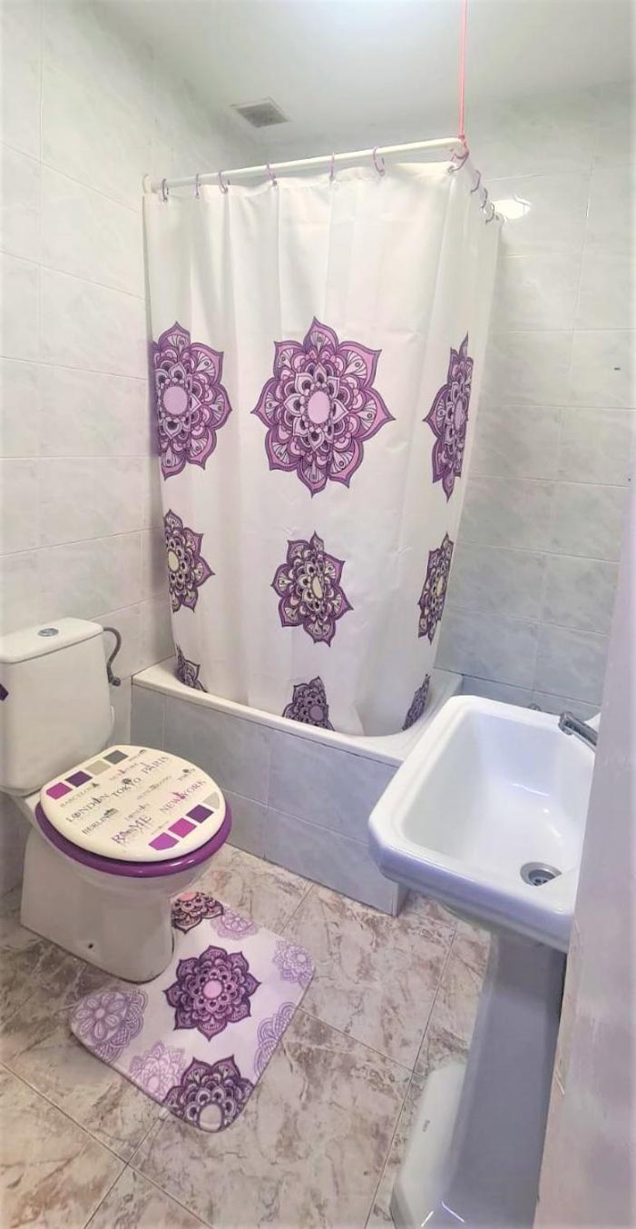 Habitacion En Centro De Ciudad Con Bano Compartido Pamplona Eksteriør billede